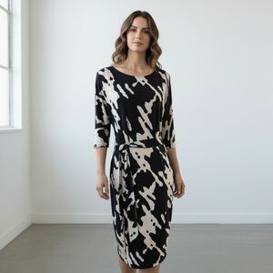 Black & Off White Abstract Print Sheath Dress with Matching Fabric Belt  Size XS